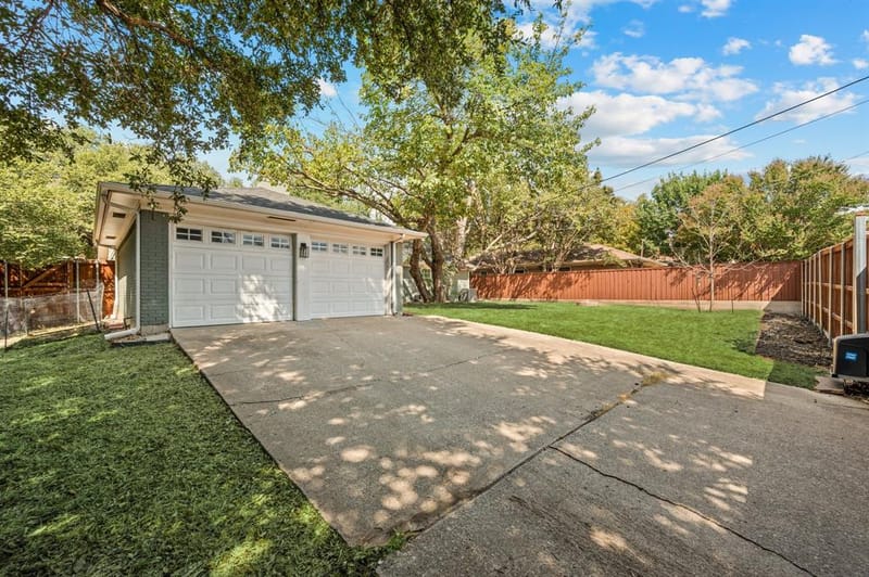 12450 Wood Manor Circle, Farmers Branch TX 75234 - Photo 25