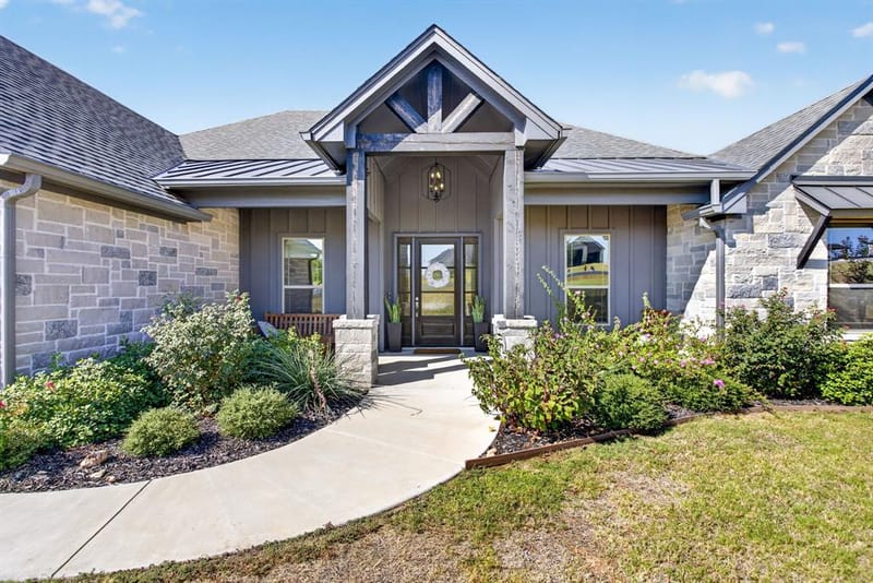 133 Helton Drive, Granbury TX 76049