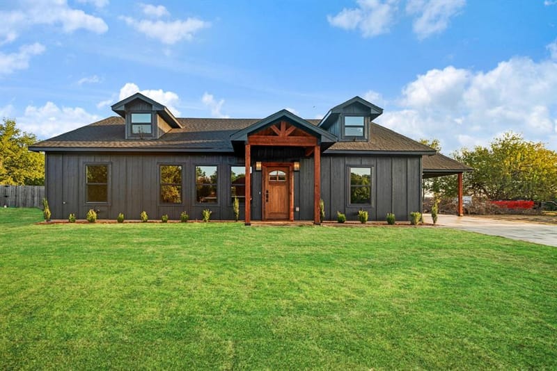 175 Helena Drive, Powderly TX 75473