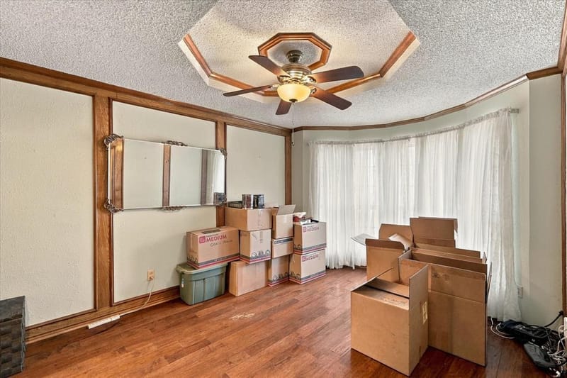 932 Clear View, Bedford TX 76021 - Photo 17