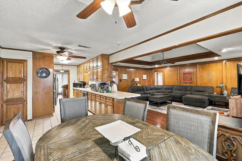 932 Clear View, Bedford TX 76021 - Photo 9