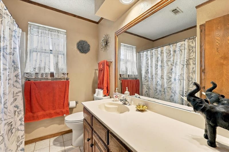 932 Clear View, Bedford TX 76021 - Photo 30