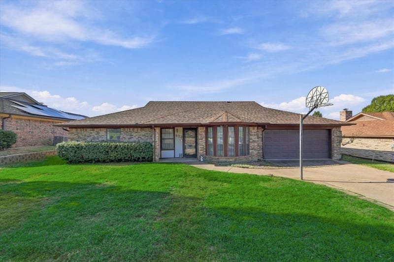 932 Clear View, Bedford TX 76021 - Photo 38