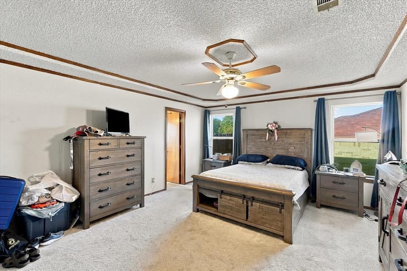 932 Clear View, Bedford TX 76021 - Photo 19