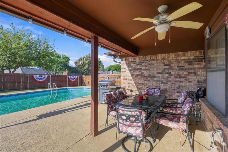 932 Clear View, Bedford TX 76021 - Photo 35