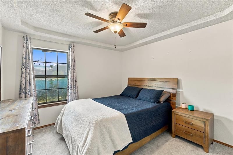 932 Clear View, Bedford TX 76021 - Photo 29