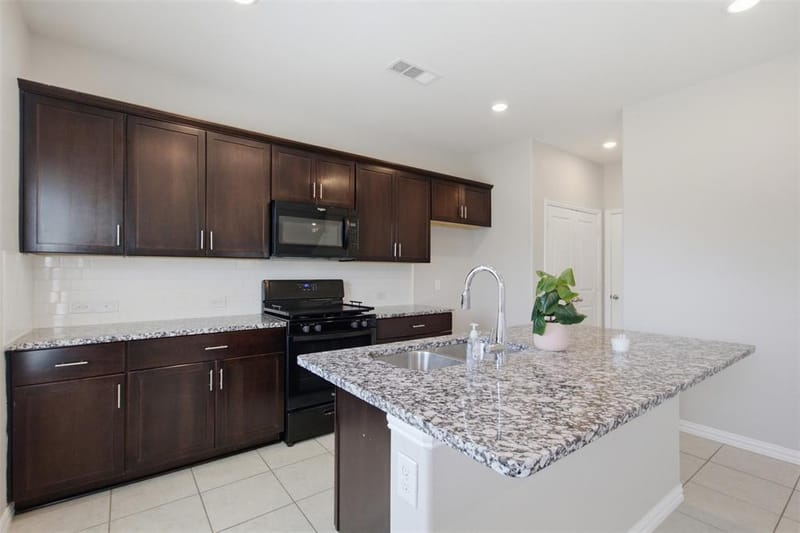 1335 Black Canyon Avenue, Royse City TX 75189 - Photo 10
