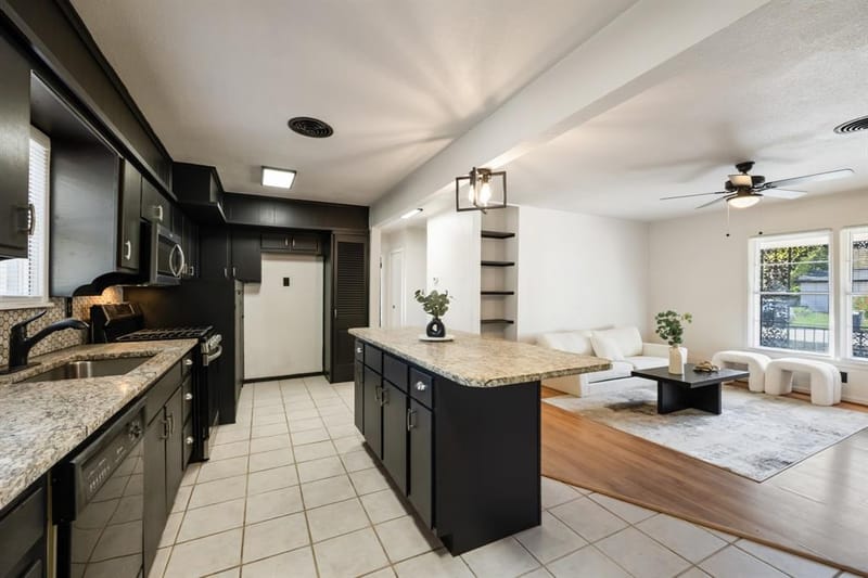 5533 Burton Avenue, Fort Worth TX 76119 - Photo 17