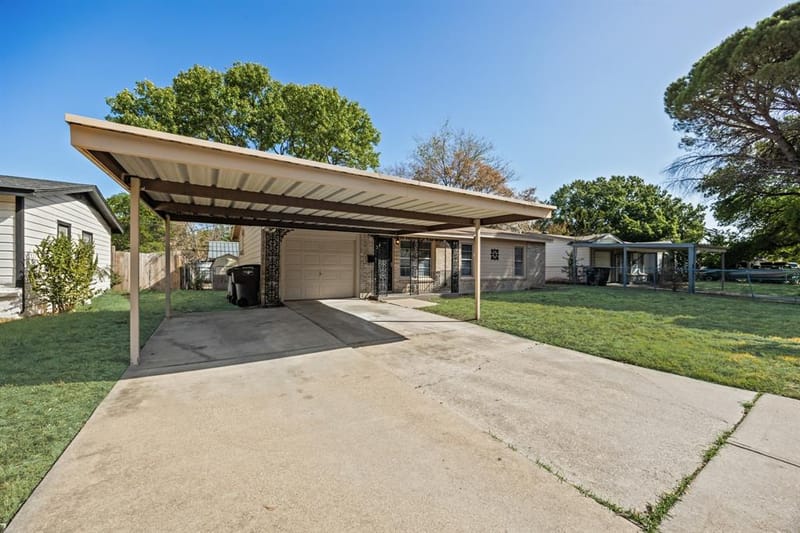 5533 Burton Avenue, Fort Worth TX 76119 - Photo 8