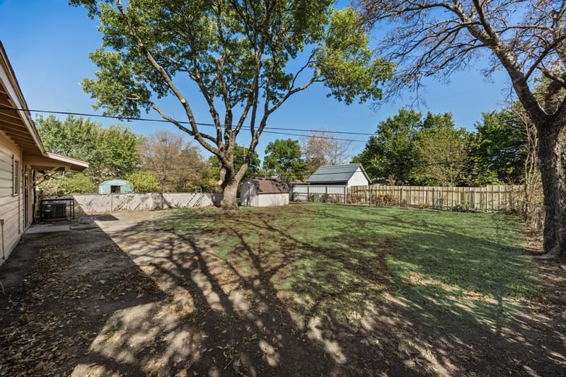 5533 Burton Avenue, Fort Worth TX 76119 - Photo 25