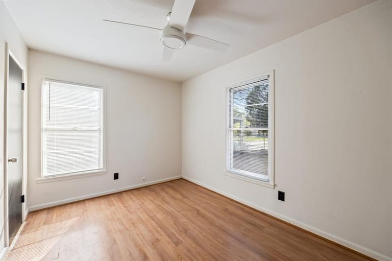 5533 Burton Avenue, Fort Worth TX 76119 - Photo 21
