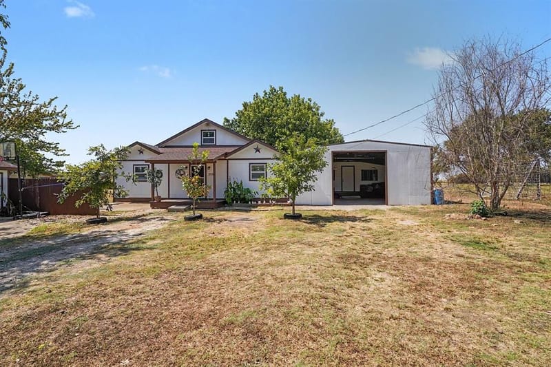 205 Davis Ranch Road, Alvarado TX 76009