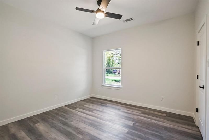 1119 E Collin Street, Corsicana TX 75110 - Photo 17