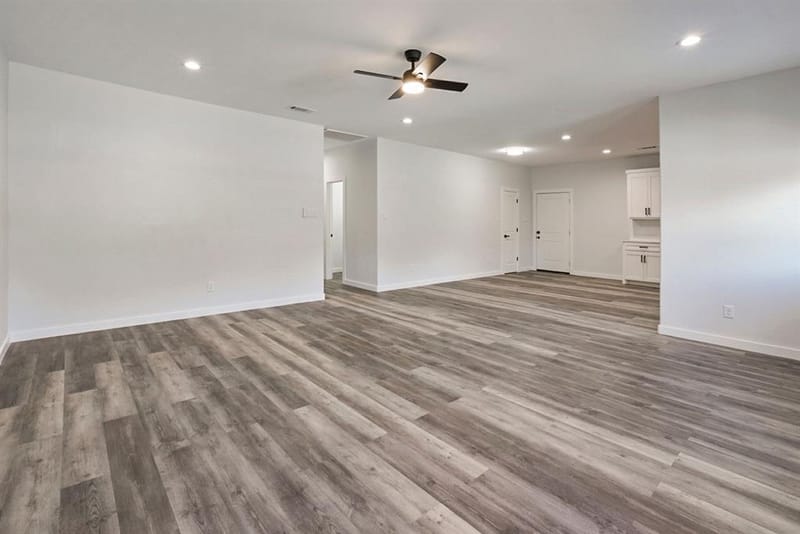 1119 E Collin Street, Corsicana TX 75110 - Photo 11