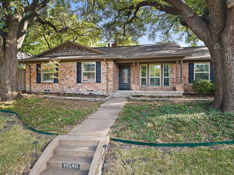 10540 Silverock Drive, Dallas TX 75218 - Photo 2