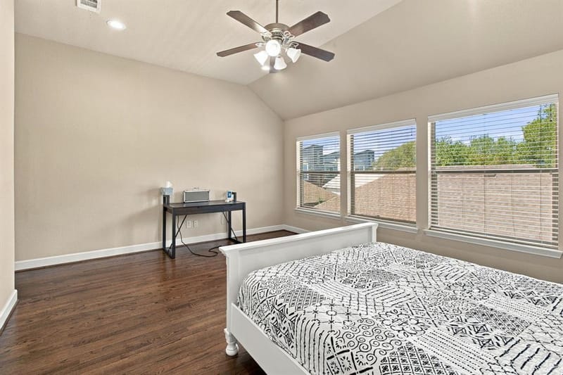 2407 Knight Street, Dallas TX 75219 - Photo 18