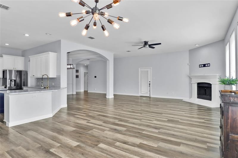 4404 Meadow Knoll Lane, Mansfield TX 76063 - Photo 10