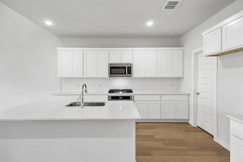3605 Copperwood Drive, Princeton TX 75071 - Photo 7