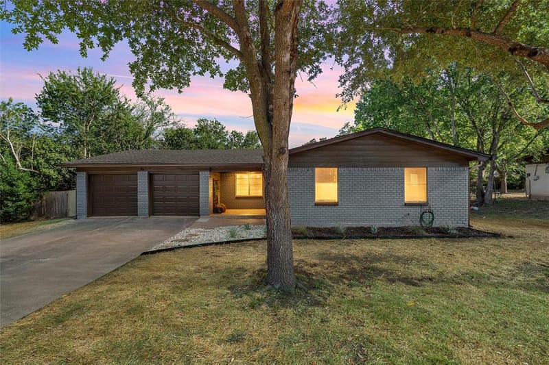 121 E Dawn Drive, Robinson TX 76706