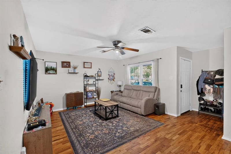 551 Dawson Drive, Duncanville TX 75116 - Photo 7