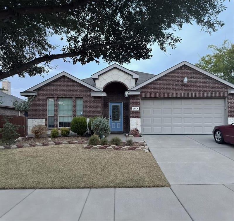 2019 Allyson Drive, Heartland TX 75126