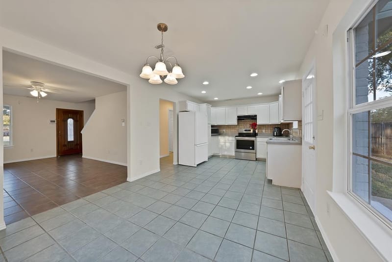 3022 Canada Drive, Dallas TX 75212 - Photo 10