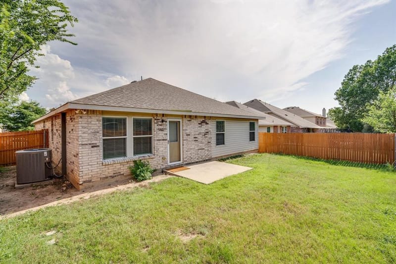1901 Foxfield, Fort Worth TX 76247 - Photo 21