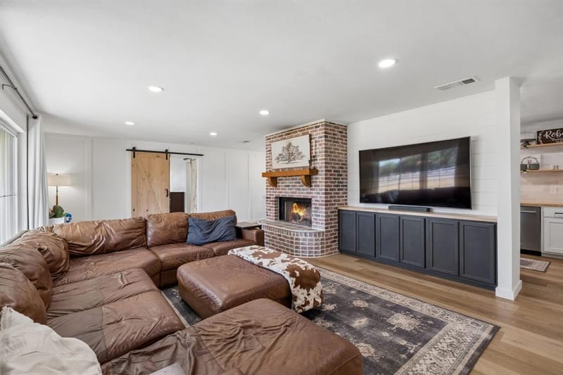 9400 Dickson Road, Fort Worth TX 76179 - Photo 5