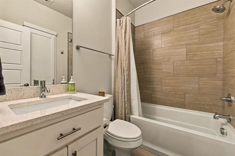 2472 Thatcher Drive, Dallas TX 75206 - Photo 26
