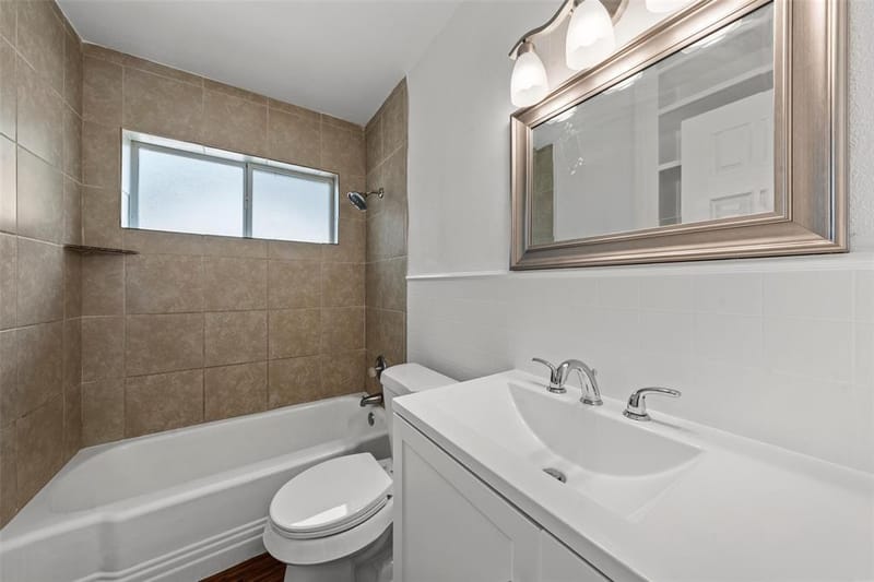 3812 Acree Street, Beverly Hills TX 76711 - Photo 7