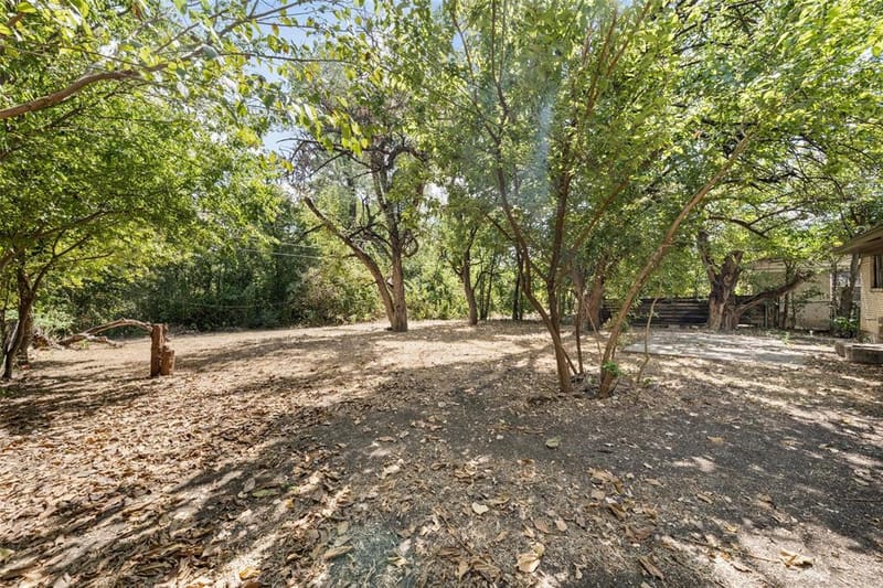 3812 Acree Street, Beverly Hills TX 76711 - Photo 11