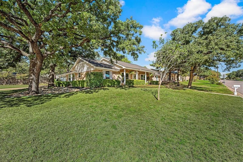 1317 Wade Drive, Bedford TX 76022 - Photo 37