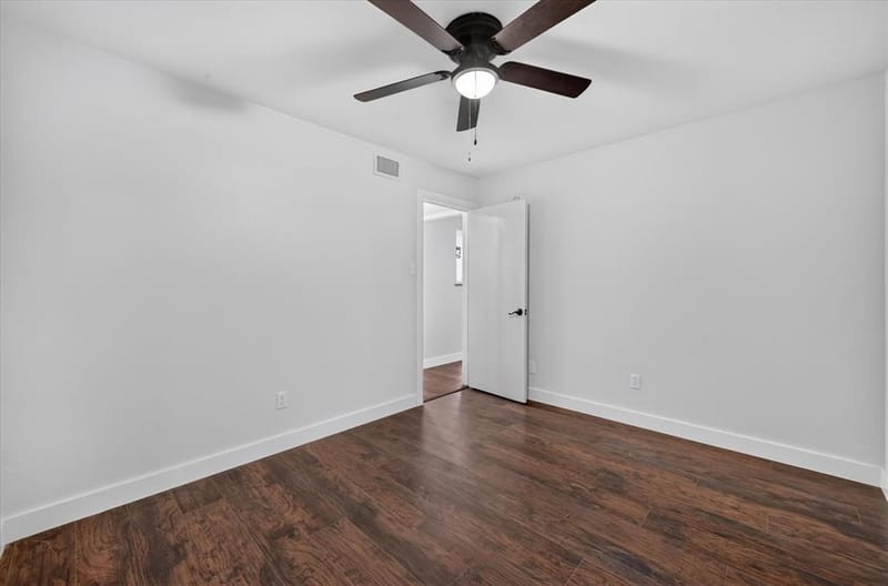 728 Douglas Street, Burleson TX 76028 - Photo 26