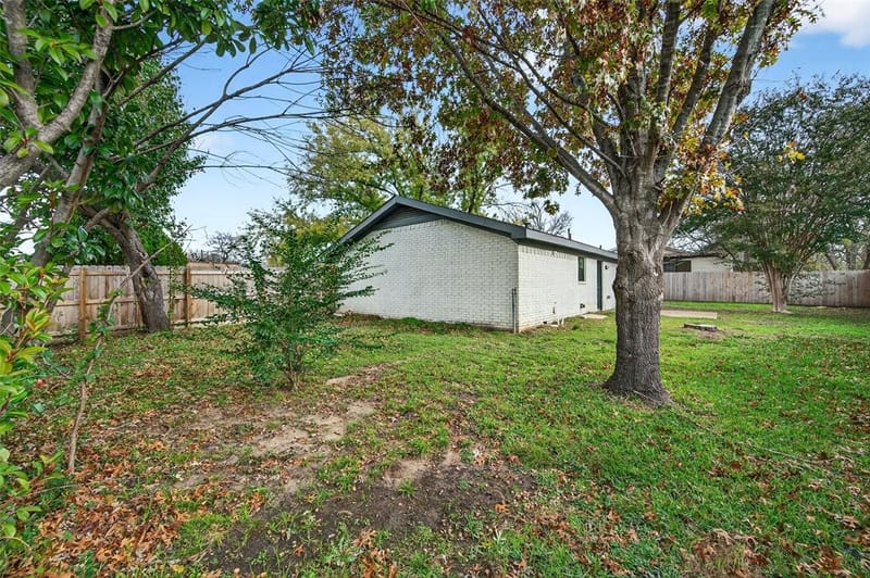 604 E Summit Street, Sherman TX 75090 - Photo 29