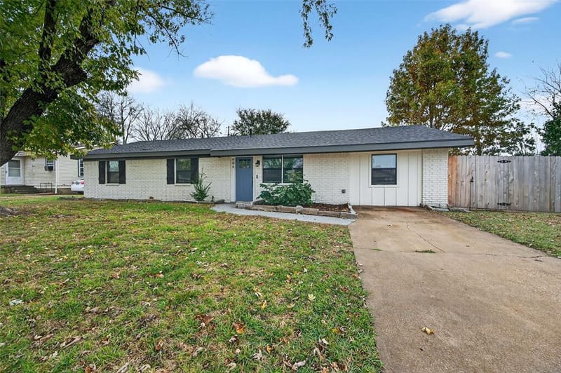 604 E Summit Street, Sherman TX 75090 - Photo 4