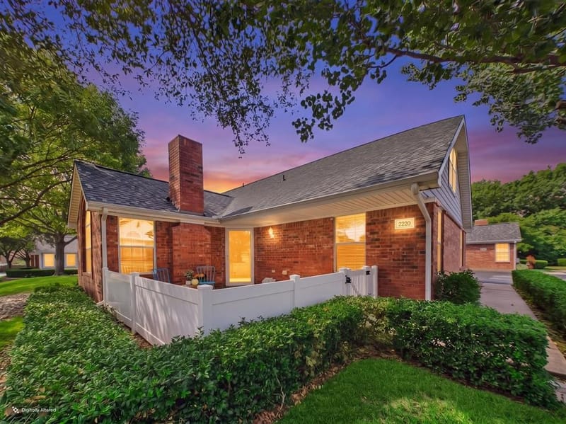 2220 Countryside Drive, Bedford TX 76021