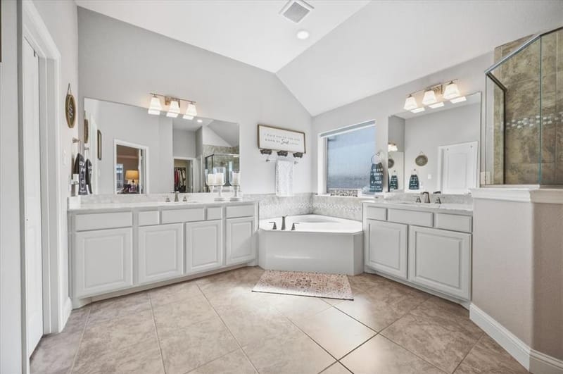 136 Sapphire Lane, Waxahachie TX 75165 - Photo 23