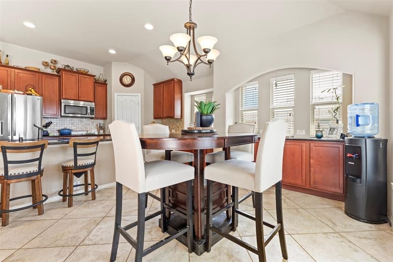 726 Celebrity Court, Midlothian TX 76065 - Photo 9