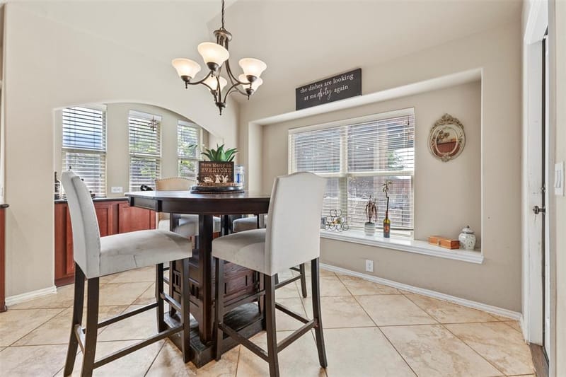 726 Celebrity Court, Midlothian TX 76065 - Photo 10