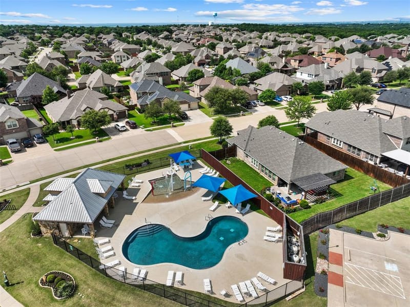 726 Celebrity Court, Midlothian TX 76065 - Photo 29