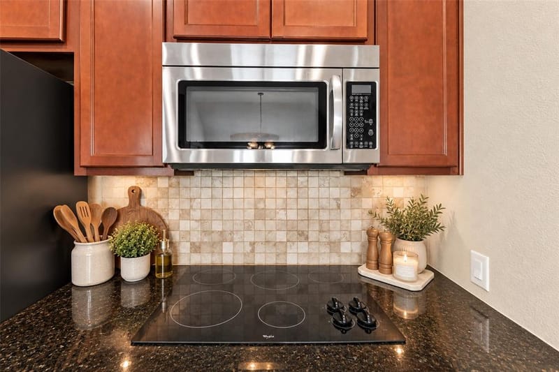 726 Celebrity Court, Midlothian TX 76065 - Photo 8
