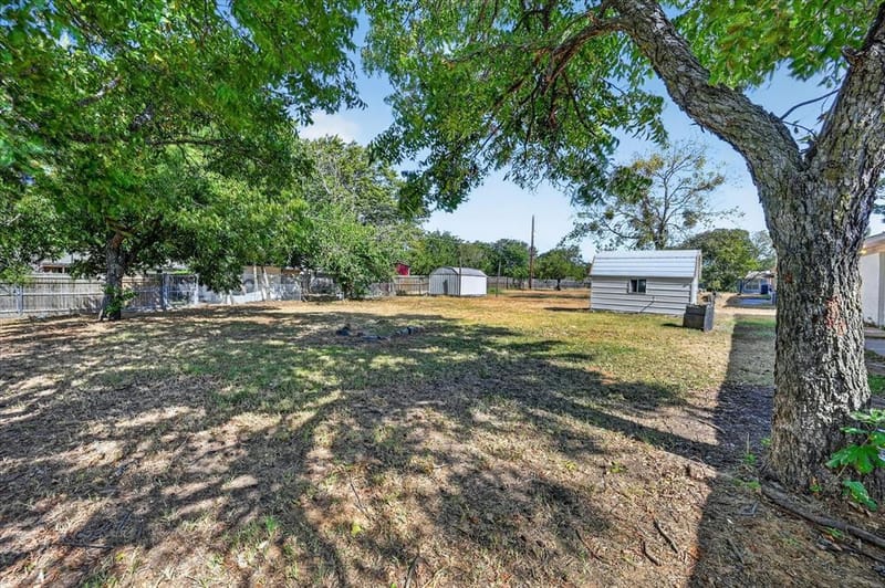 108 Rosedale Avenue, Keene TX 76059 - Photo 24