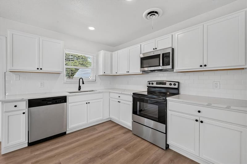 108 Rosedale Avenue, Keene TX 76059 - Photo 8