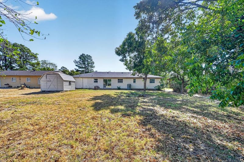 108 Rosedale Avenue, Keene TX 76059 - Photo 25