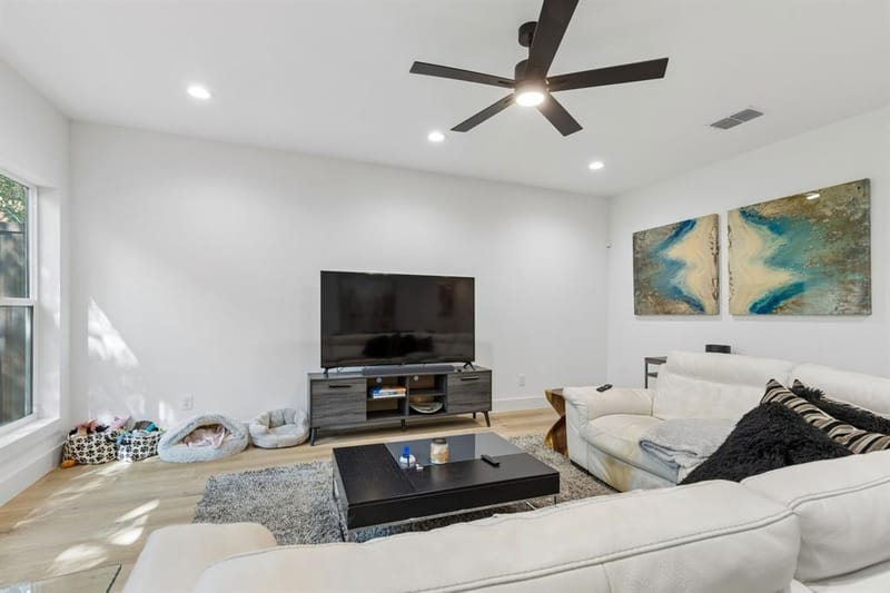 1112 Muncie Avenue, Dallas TX 75212 - Photo 17