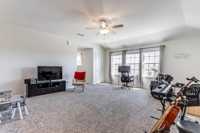 220 Evers Way, Denton TX 76207 - Photo 16
