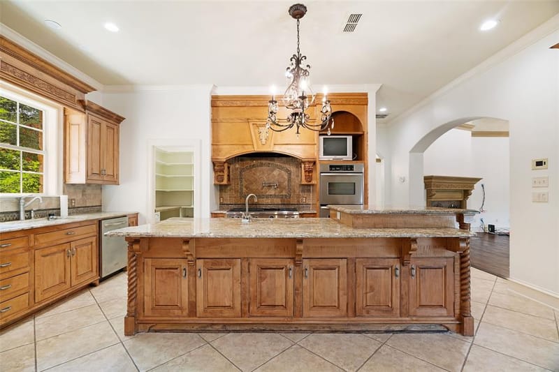 4045 Stonegate Boulevard, Tyler TX 75703 - Photo 6