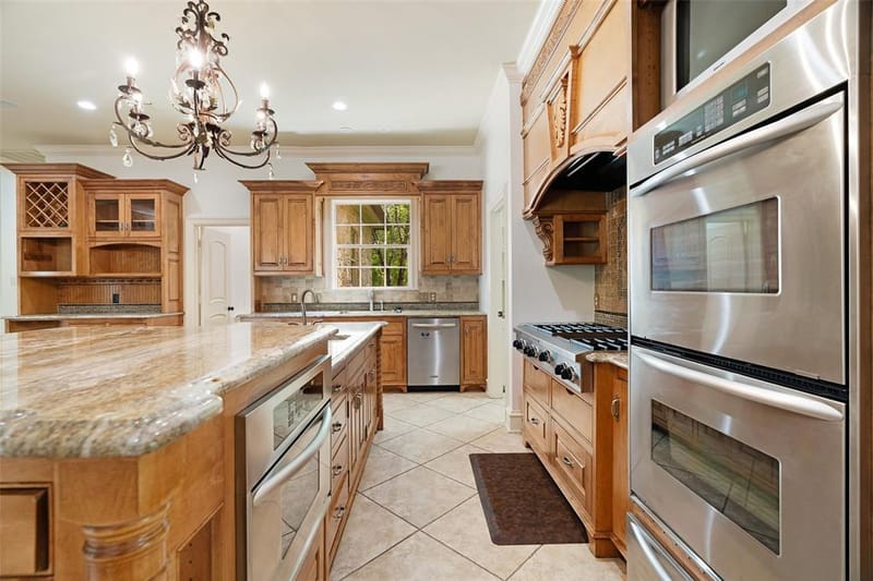 4045 Stonegate Boulevard, Tyler TX 75703 - Photo 8