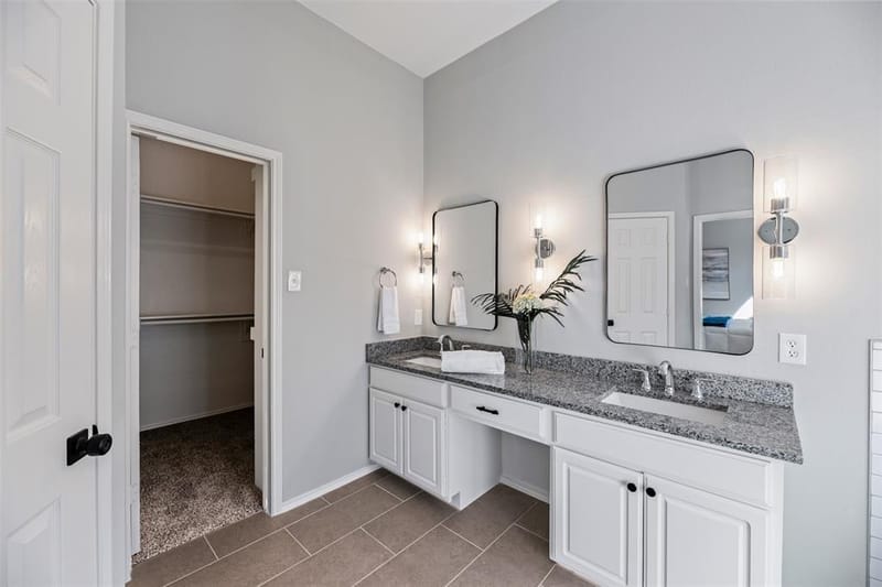 2129 Wallbrook Drive, Lewisville TX 75067 - Photo 10