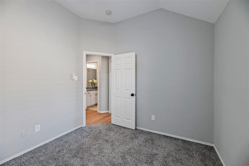 2129 Wallbrook Drive, Lewisville TX 75067 - Photo 14